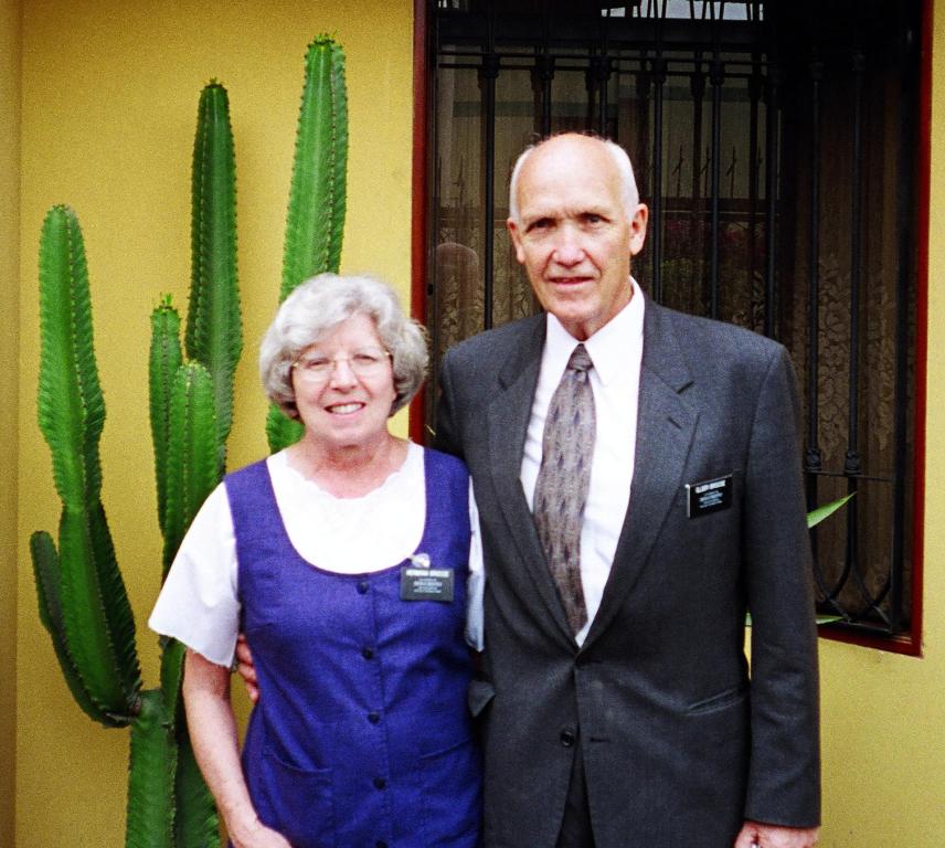 Ralph and Lola Briscoe
In front of their Lima Peru apartment
Ralph D. Briscoe
27 Feb 2005