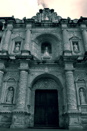 Facade of Antigua Cathedral
Christopher  Wilson
14 Mar 2006