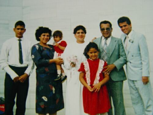 Cuando estube en la mision mis padres se casaron en el templo y tuve que regresar para
cellarme con ellos.
CARLOS AUGUSTO MENENDEZ
29 Jul 2003
