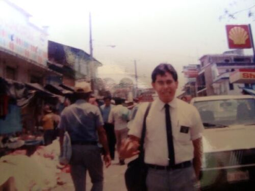 CUANDO ERA MISIONERO EN COATEPEQUE, GUATEMALA
BAYRON HUMBERTO  BATEN BARRONDO
23 Jun 2009