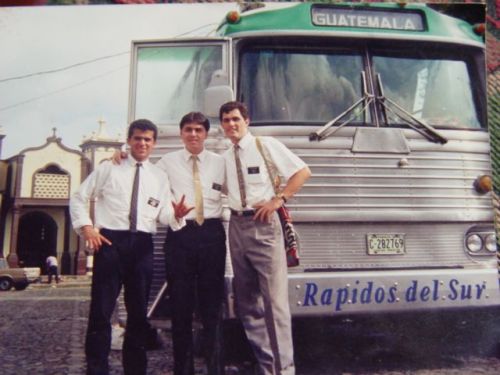en el parque de malacatan i la iglesia catolica al fondo
CARLOS AUGUSTO MENENDEZ
25 Jul 2003