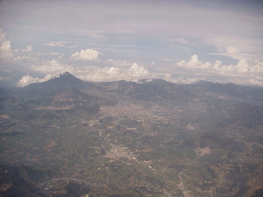 Foto aerial del valle de Quetzaltenango - Copyright Austin Tanner Matheny