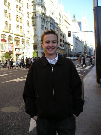 Que onda? aqui estoy en España, en Madrid.  Como estais todos vosotros? hehe...  I´m single and there aren´t any prospects here.  I get back July 2005 to Arizona.  Chao!
Heath D. Freeman
08 Apr 2005