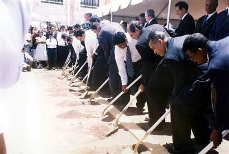 Vean estas fotos, son históricas para la Iglesia en Honduras y en el munco entero.
Carlos Antonio Enriquez
19 Jun 2007