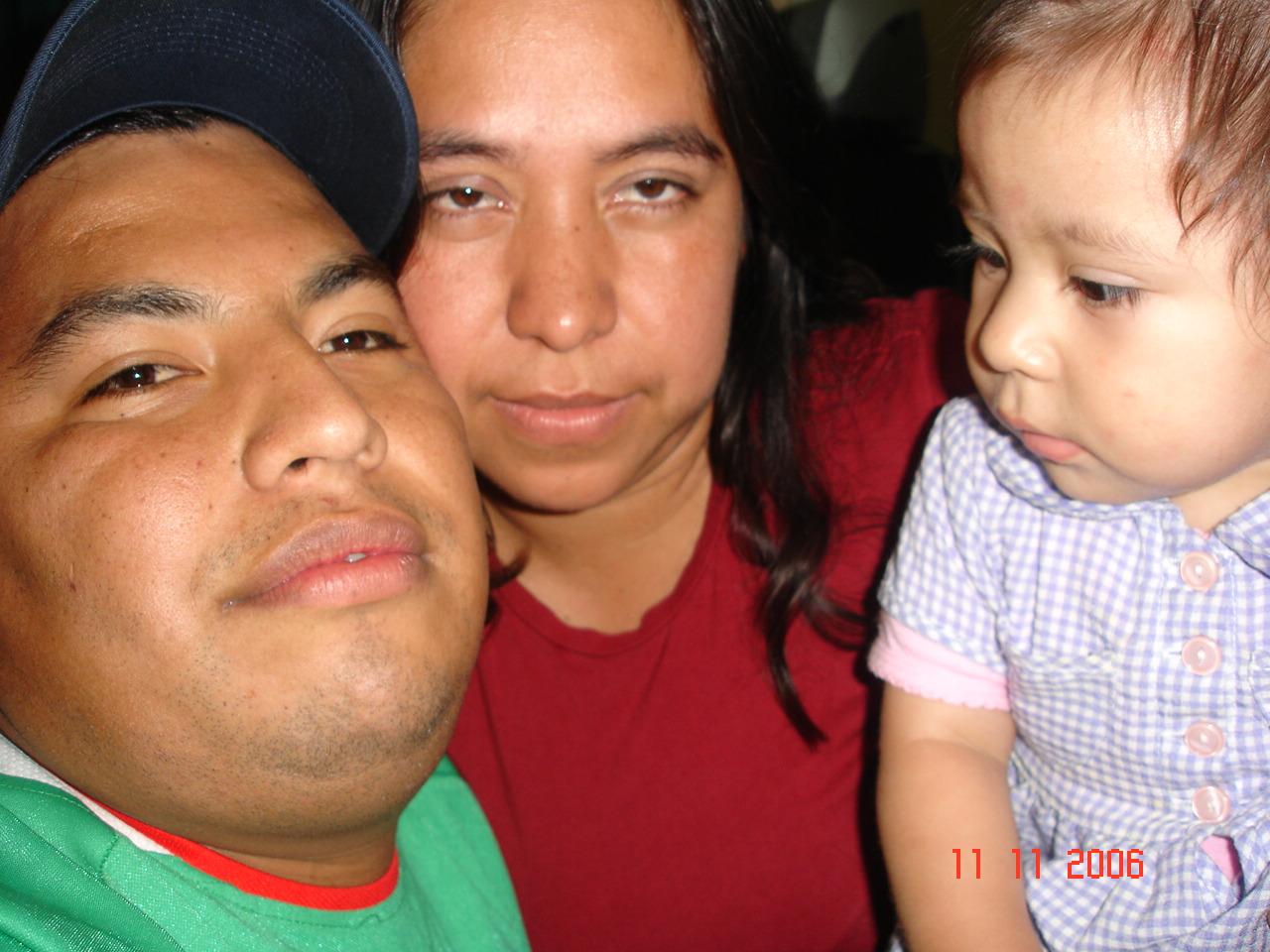 Elizabeth, Norely, y Dany Lopez despues de 4 años de la mision
Dany Leonel Lopez Jeronimo
23 Nov 2006