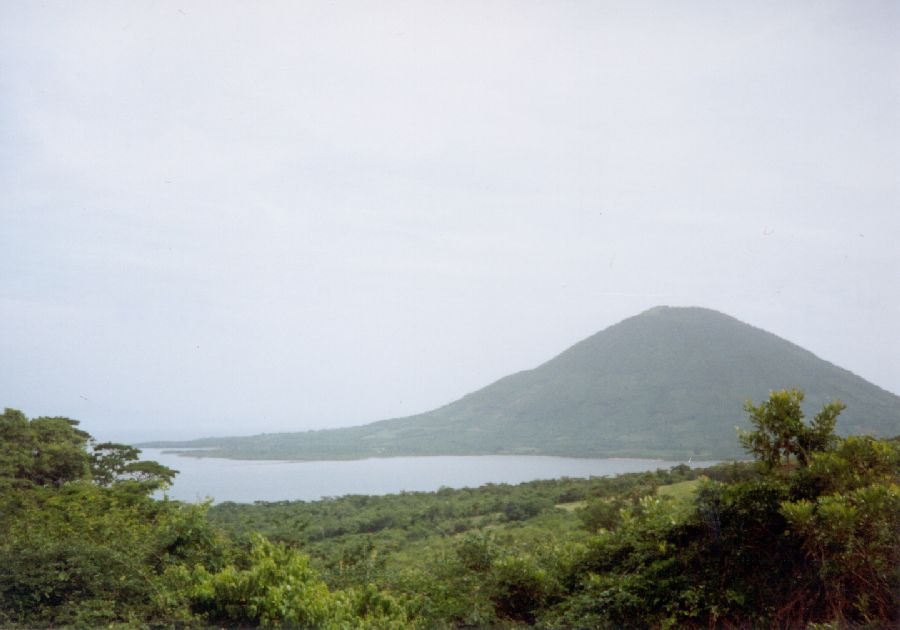 View of Tigre Island in the Gulf of Fonseca near Amapala and San Lorenzo.
Ken  Anderton
09 Apr 2003