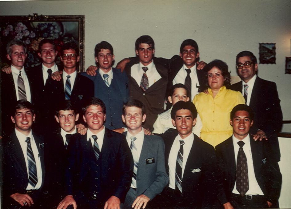 Some of the old timers with President Flores
Steven Nick Rodriguez
03 Apr 2007