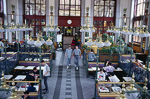 Sylvester Stallone owns this joint, right? ;)
Carolyn Elaine Daley
05 Mar 2003