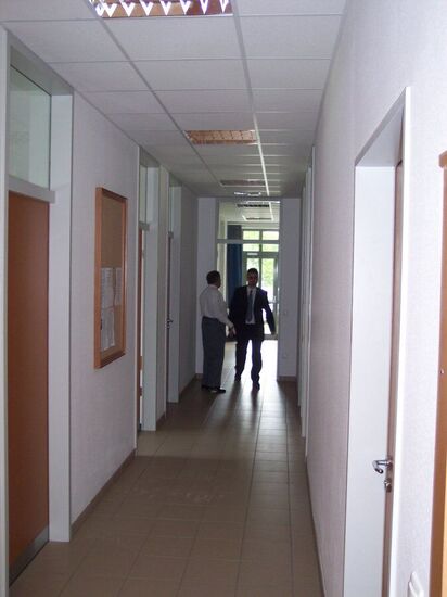 New Hall in Tihany Ter, where stake office will be (6/3/2006).
Steven Scott Tomer
06 Jun 2006