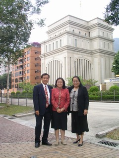 This is a photo when me and my family come to Hong Kong temple
Gunawan Lukito
28 Nov 2005