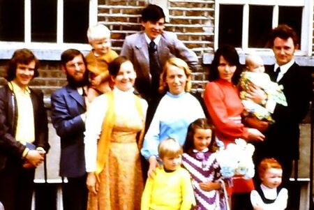 Members of the Limerick Ireland Branch, 1974. Includes the Ellis and O'Brien families and others.
Randall S. Morgan
25 May 2010