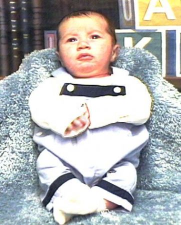 THIS IS SEAN'S ONE MONTH PICTURE!
ISN'T HE SO HANDSOME!
James Lowell McGuire
16 Feb 2003