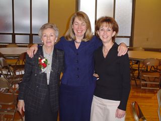 Sister Gibney with Susan & Debbie
Del Moffat Thornock
24 Jan 2006
