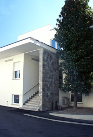 Exterior photo of the old Stake Center
Terry May Madsen
03 Apr 2007