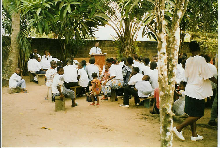 Reunion de Saint Cene a Zimbabwe, Agoueto
Benjamin Christopher Oates
21 Apr 2003