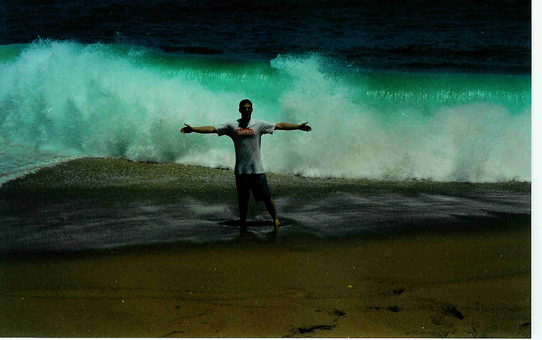 L'ocean
Benjamin Christopher Oates
22 Apr 2003