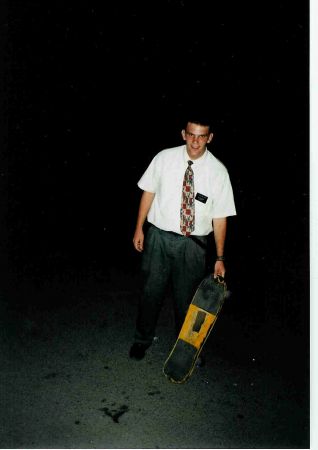 Willy on the skate board
Benjamin Christopher Oates
22 Apr 2003