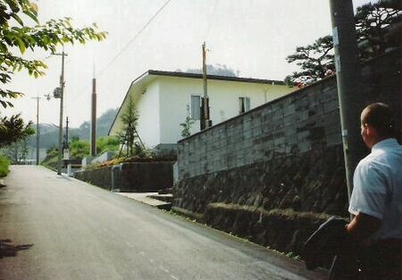 This is the chapel that was built in Izumisano in 1990.
Jason  Lethbridge
08 May 2006