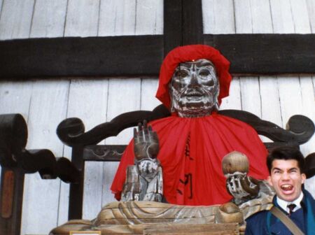 Nara: In front of Todaiji (temple), I think. Who is scarier?
Stephen  Templin
30 May 2006