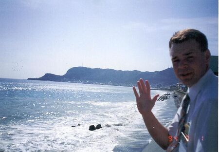 Favorite place in Hakodate to have lunch!  Enjoying the view and the ocean breeze.
Scott D. Pickett
03 Dec 2002