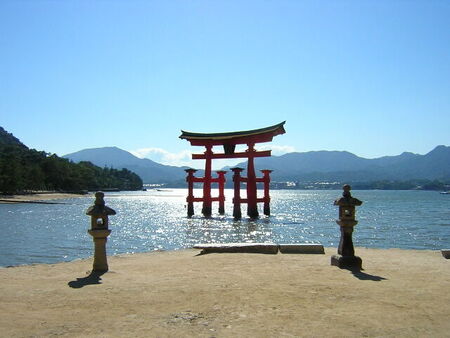 Thought I would throw in a non-Hokkaido picture for all of you--this picture is down near Hiroshima.  The picture was taken last June (6/04).  As it turns out, this shrine was severely damaged this past October during the largest Typhoon to hit Japan in over 20 years.
Brett  Humphrey
30 Jan 2005