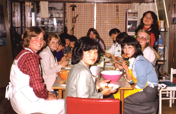 At the Shio House -
Submitted by Rosanne Carter Reeves
Todd Ogaard-Webmaster
04 Jan 2010