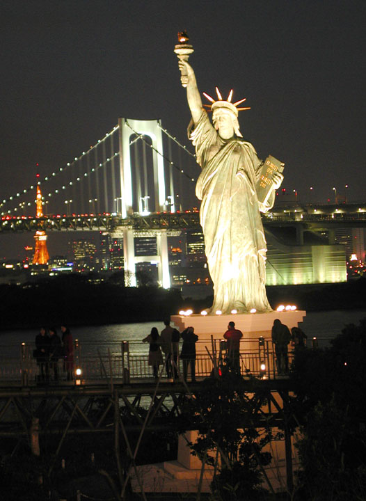 Statue of Liberty from Tokyo harbour.  ©2001 Dave Ahlman
LDS Mission Network
07 Mar 2004