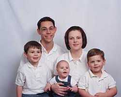 Aaron D Lewis Alumni Photo