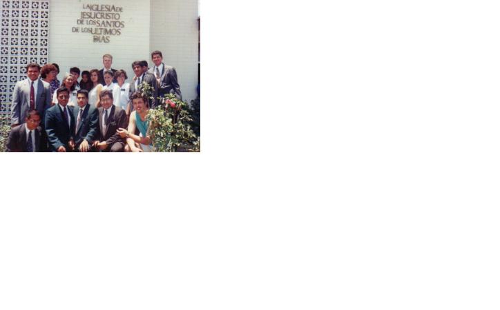 Zona Delicias al termino de conferencia de abril de 1993
Daniel  Cantú
27 Jul 2003