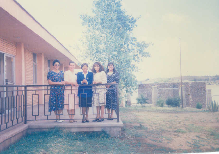 Un dia de conferencia en Parral, Hna Mendez, Hna Mendoza, Hna Duran, Hna Hudson y su servidora
Elizabeth  Soriano Figueroa
07 Jun 2006