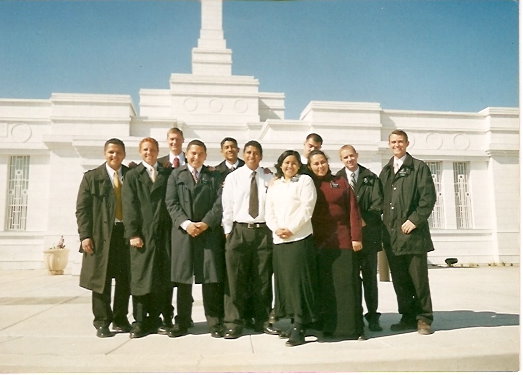 excursion al templo ,cd juarez chihuahua !! E. whitaker, E.Murray, E. Andersen, Hna. Sierra, YO , E. Zarate, E. Angelitos, E.Amador,E.Merrell, E. Garcia, E. Bonilla
Jacquelin  De la Fuente
27 Jul 2007