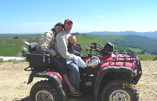 Andando por moto en las montanas de Utah
Joseph Gregory Bigler
01 Nov 2005
