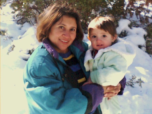 Hermana Canché (de Walters) con su hijo Jason.
Jorge Cano
15 Dec 2001