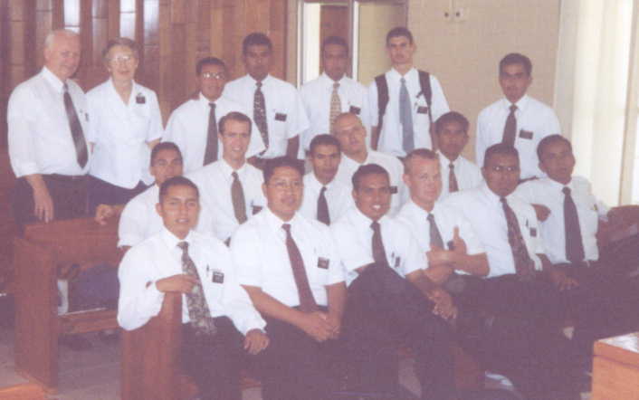 TODOS ANIMADOS DESPUES DE LA CONFERENCIA
DORIAN ALEJANDRO  RAMOS LECHUGA
26 Jun 2003