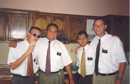 mojica casper farr y zacarias en hermosillo barrio villa de seris
Ruben David  Zacarias Rivera
19 Jan 2005