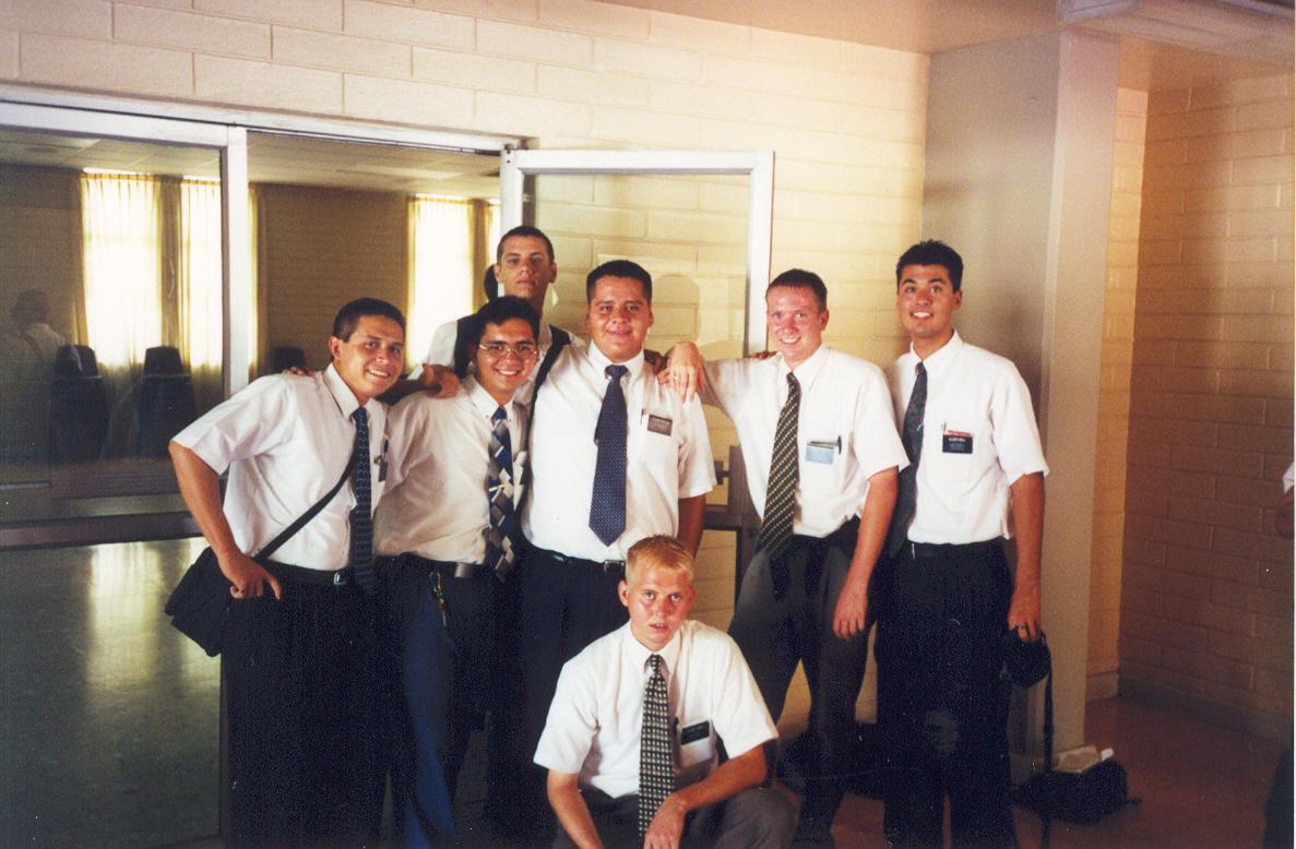 solo los que fuimos parte de ese grupo sabemos lo importante que es la hermandad y el aprecio mutuo, muchachos ojala esten bien animo!!!
Ruben David  Zacarias Rivera
20 Jan 2005