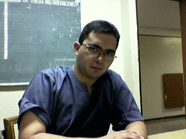 hola mis hermanos pues esta foto se las envio desde el area de cirugia del Hospital general de Atizapan donde estoy haciendo el internado medico, saludos a todos
Ruben David  Zacarias Rivera
23 Oct 2006