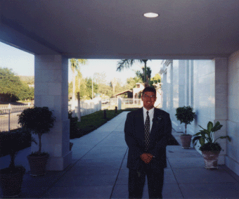 estoy afuera del templo de hermosillo sonora es algo increible estar ahi
José Alberto Yllescas Francisco
03 Dec 2002