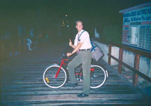Mi compa queria mucho su Bicicleta
Arquimides  Leyva
22 Nov 2003