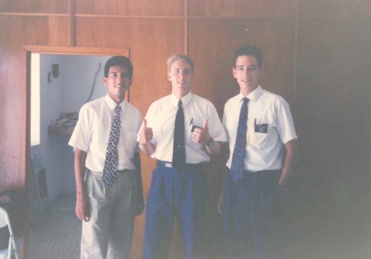 Elder Leyva en compañia de Elder McOmber mi compañero y de Elder Solano el lider de la zona Cancun
Arquimides  Leyva
12 Dec 2003