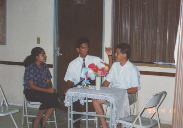 Hna Fuentes, Elder Leyva Y mi compañero Elder Bauzan.
Arquimides  Leyva
12 Dec 2003