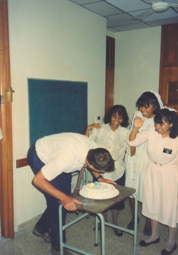 Las Hermanas Jacome, Montijo y Aguilera. Elder Kitchen es el Cumpleañero...esto fue en Chetumal.
Arquimides  Leyva
12 Dec 2003