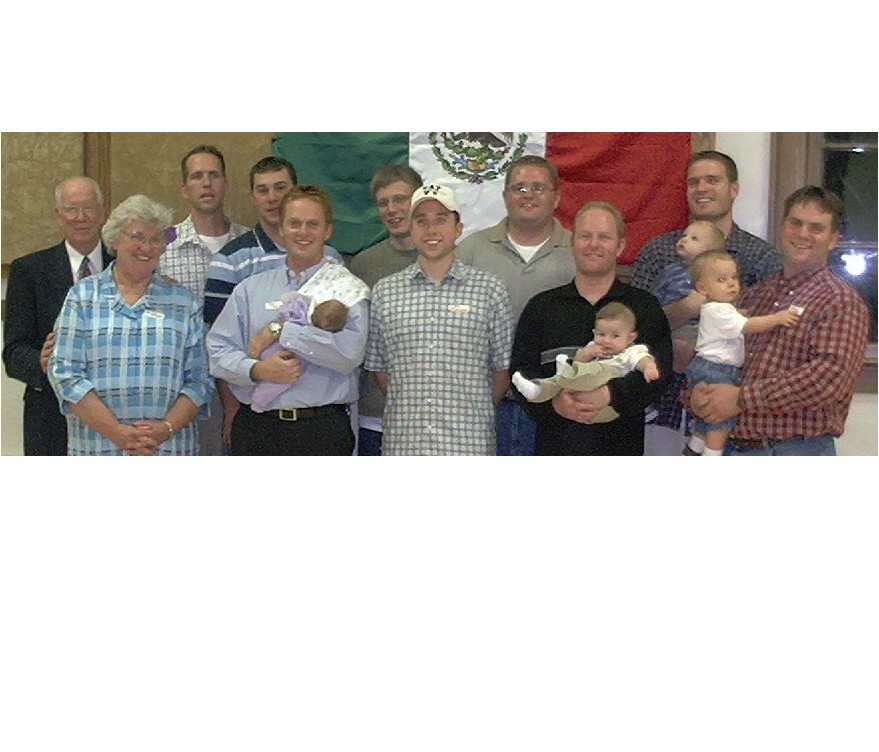 La reunion de 2003 en Salt Lake City
Pres/Hna Petersen, Brough, Cutrer, ?, Rohrer, ?, BNrimley, Ruiz, Heugly
Daniel  Heugly
12 Feb 2004