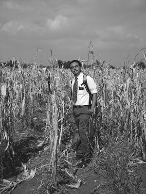 Esta foto fue tomada en Acolman, Edo. de Mx, muy cerca de las piramides... agradezco a mi companero E. Jared De Aquino quien me hizo el favor de tomarmela... Oct 05
Amaury  Solis Silva
02 Oct 2007