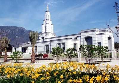 este es el templo de monterrey en vivo espero les guste
Miguel Angel Garza Robles
08 Mar 2004