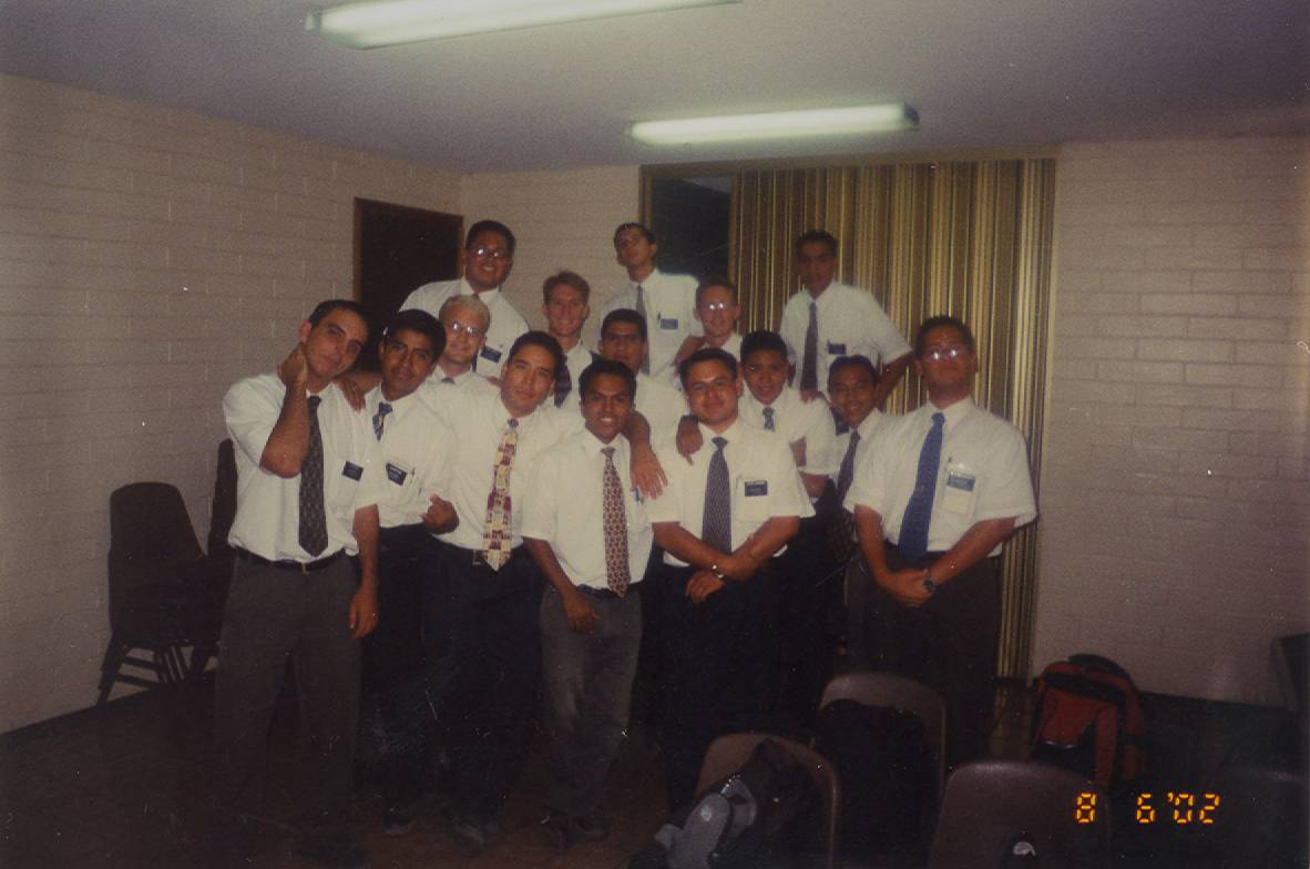En el calor E. Beus, E. Diaz, E. Norman, E. Jimenez, E. Garcia Padilla, E. Carbajal, E. Nunes, E. Guerrero, E. Romero V., E. Acosta de Monterrey, E. Gallegos, E. Daly, E. Salinas, E. Garcia, y el mejor de todos E. Hoyos =)
Ruben Dario  Hoyos
26 Feb 2005