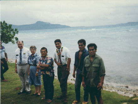 Ekis pari ren ekkewe members non Continental Hotel non Wono
P. Kulesa Falo
25 Sep 2002