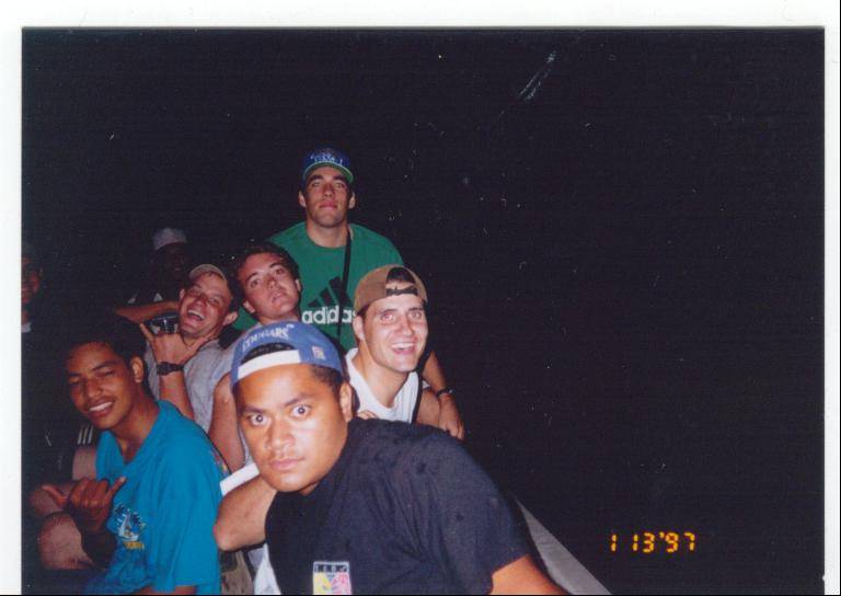 my last p-day in Chuuk, we went fishing.....we caught a shark!.....remember Elder Alati?......miss you dawg!
Kinania F Fangupo
17 May 2003