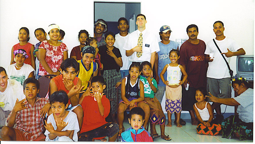 Branch Party on Chuuk September 2003
Derek  Davis
27 Oct 2004