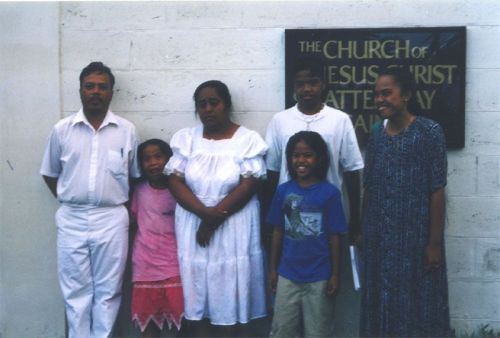 Ron, Truscilla, Ninac Melise, Kosmaru, Suna, Kensey Jonathan
Arthur  Gariety
27 Feb 2001